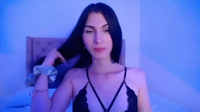 Image 3 of lara_lia_ Stream on Chaturbate on 18 months ago