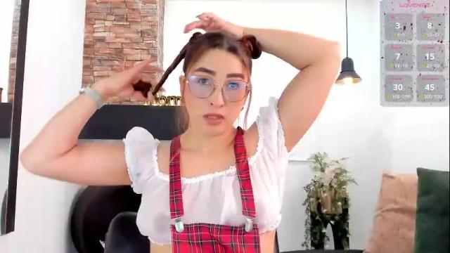 Image 8 of lara_martin Stream on Chaturbate on 1 month ago