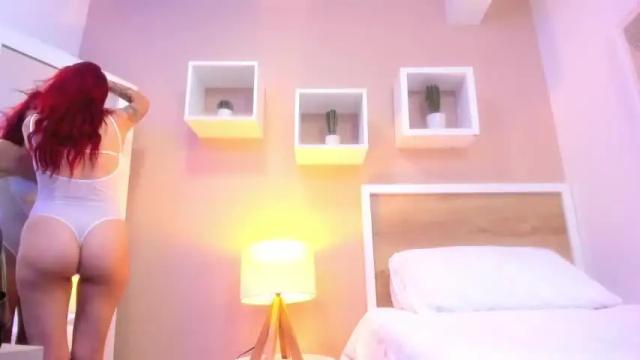 Image 2 of lara_thangeryn Stream on Chaturbate on 19 months ago