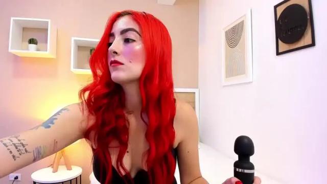 Image 7 of lara_thangeryn Stream on Chaturbate on 18 months ago
