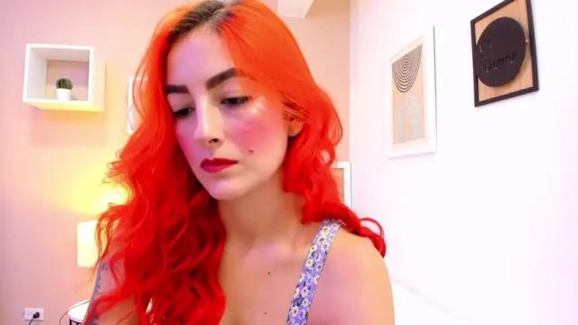 Image 2 of lara_thangeryn Stream on Chaturbate on 17 months ago