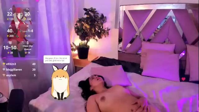 Image 2 of laraa_tay Stream on Chaturbate on 1 month ago
