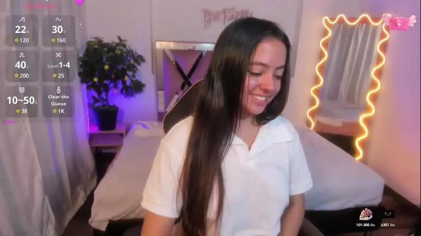 laraa_tay Chaturbate