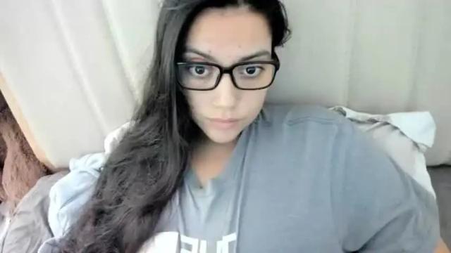 Image 4 of laracamille Stream on Chaturbate on 1 month ago