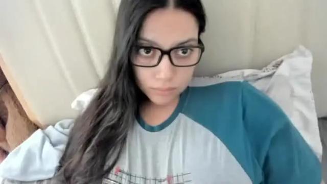 Image 3 of laracamille Stream on Chaturbate on 1 month ago