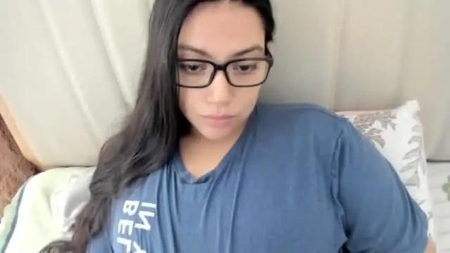 Image 6 of laracamille Stream on Chaturbate on 1 month ago