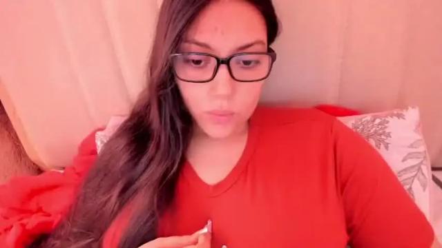 Image 8 of laracamille Stream on Chaturbate on 22 days ago