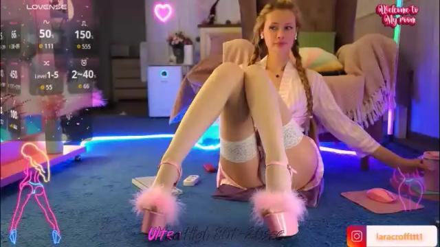 Image 10 of laracroftt Stream on Chaturbate on 27 days ago