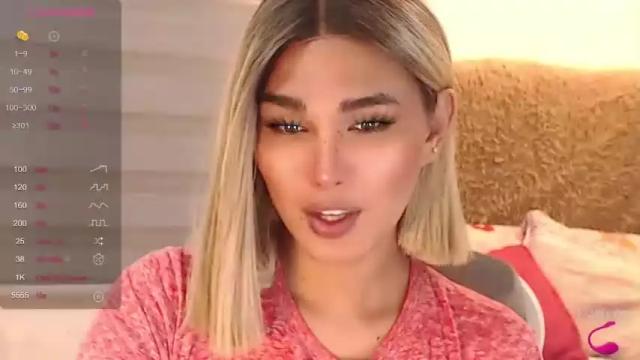Image 7 of larah_fuchs26 Stream on Chaturbate on 18 months ago