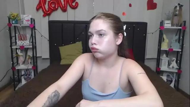 Image 2 of larapika Stream on Chaturbate on 3 months ago