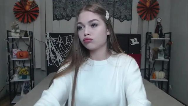 Image 2 of larapika Stream on Chaturbate on 9 days ago