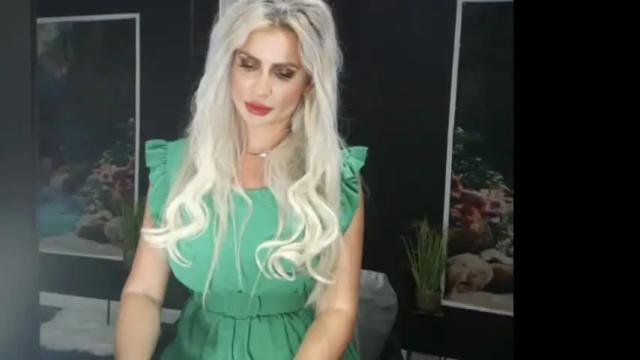 Image 11 of laras_moans Stream on Chaturbate on 4 months ago