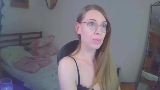Image 7 of larawintersxxx Stream on Chaturbate on 12 days ago