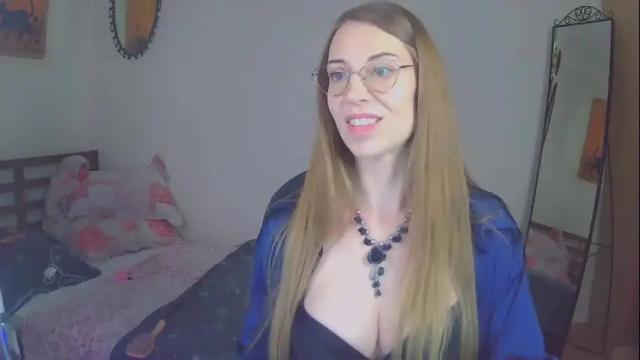 Image 11 of larawintersxxx Stream on Chaturbate on 7 days ago