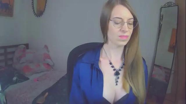 Image 4 of larawintersxxx Stream on Chaturbate on 7 days ago