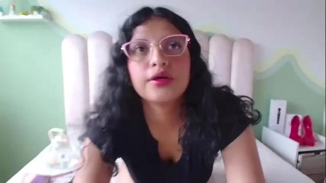 Image 7 of larisa_karson__ Stream on Chaturbate on 4 days ago