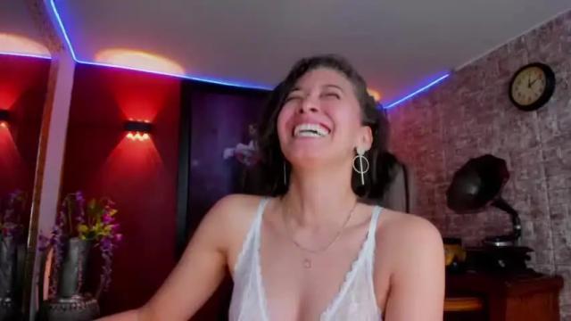 Image 11 of larisaswift Stream on Chaturbate on 21 months ago