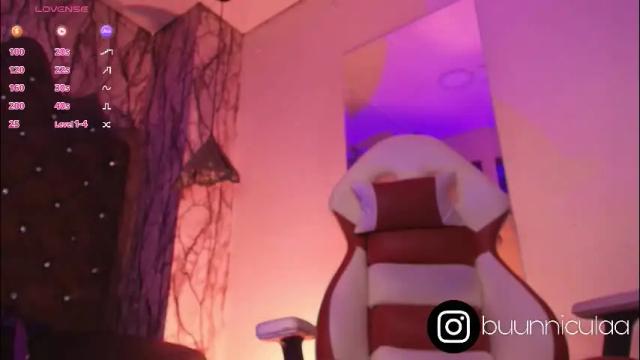 Image 11 of larissa01_ Stream on Chaturbate on 2 months ago