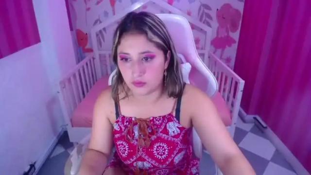 Image 2 of larissa_b Stream on Chaturbate on 22 months ago