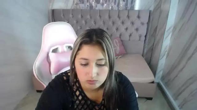 Image 11 of larissa_b Stream on Chaturbate on 22 months ago