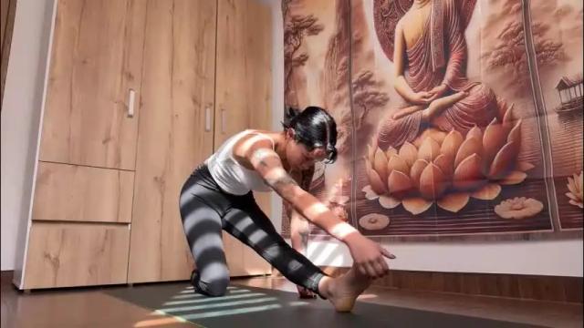 Image 3 of larissa_baker Stream on Chaturbate on 2 months ago