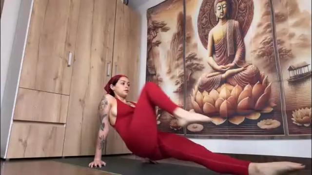 Image 3 of larissa_baker Stream on Chaturbate on 2 months ago