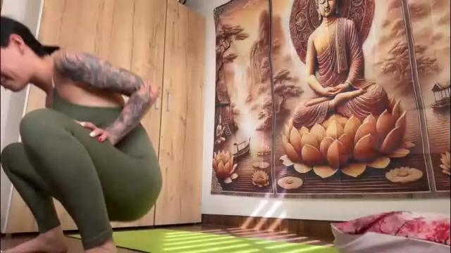 Image 12 of larissa_baker Stream on Chaturbate on 2 months ago