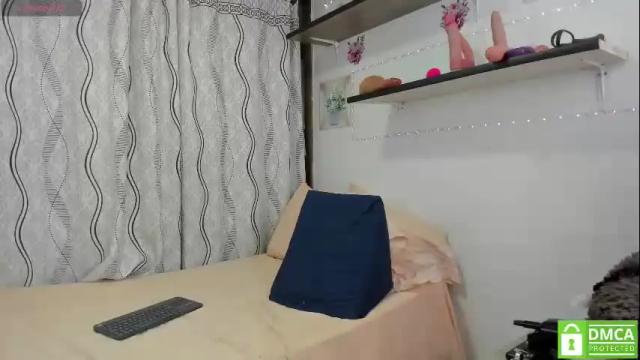 Image 3 of larossasexy Stream on Chaturbate on 4 months ago