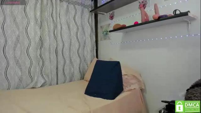 Image 4 of larossasexy Stream on Chaturbate on 4 months ago