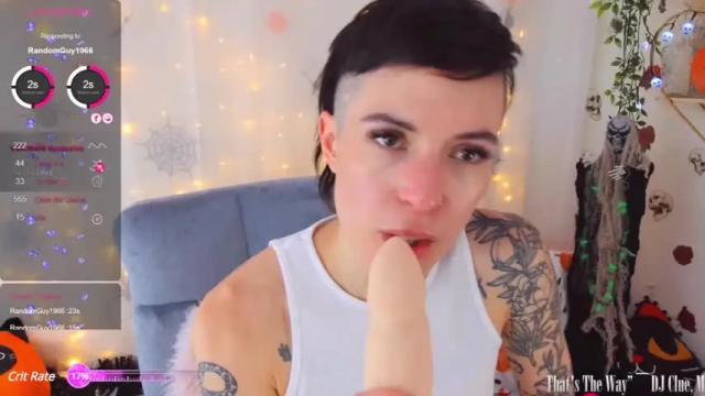 Image 12 of larouxxxx Stream on Chaturbate on 19 months ago
