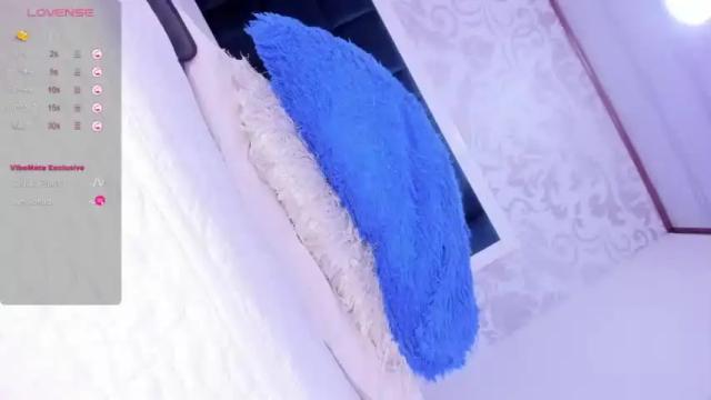 Image 3 of lasexy_channels Stream on Chaturbate on 18 months ago