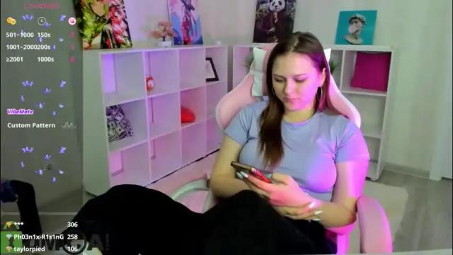 Image 11 of lasly_fox Stream on Chaturbate on 28 days ago