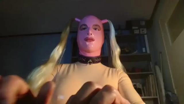 Image 6 of latex_doll_iris Stream on Chaturbate on 19 months ago