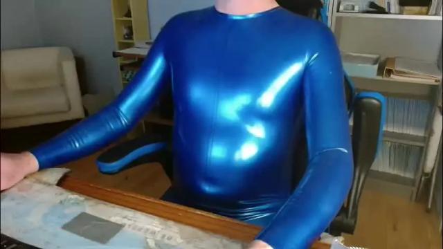 Image 11 of latex_doll_iris Stream on Chaturbate on 12 days ago