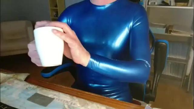 Image 4 of latex_doll_iris Stream on Chaturbate on 12 days ago