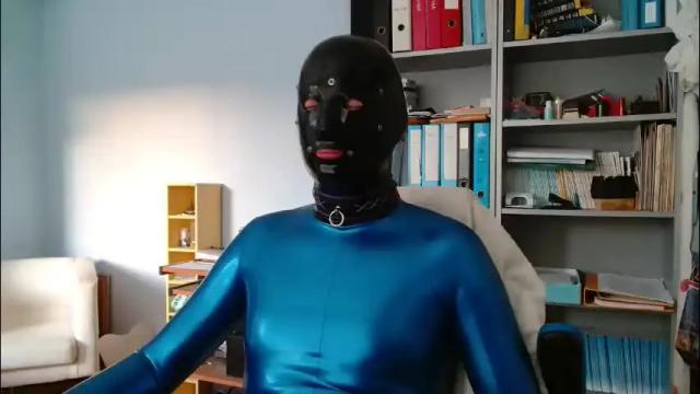 Image 8 of latex_doll_iris Stream on Chaturbate on 22 days ago
