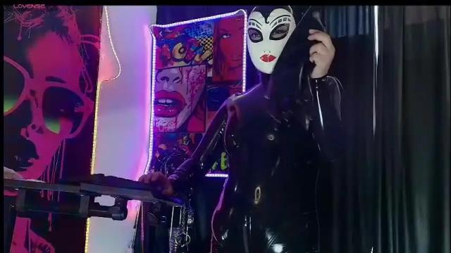 Image 4 of latex_rose_daniels Stream on Chaturbate on 1 month ago