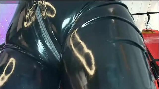 Thumbnail 1, latex_rose_daniels's Stream at Chaturbate, 1 month ago