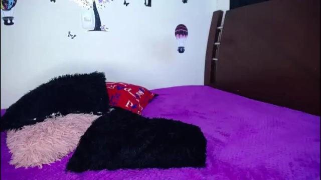 Thumbnail 1, latin_ebonny_'s Stream at Chaturbate, 17 months ago