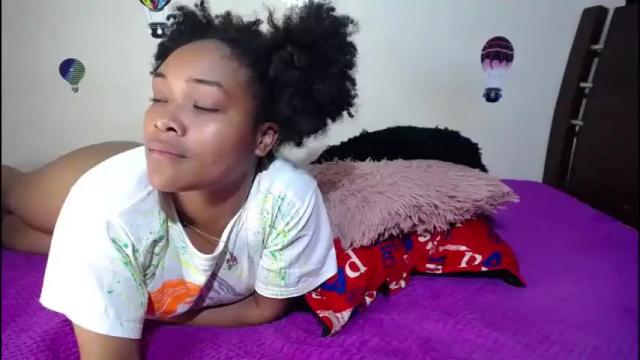 Image 7 of latin_ebonny_ Stream on Chaturbate on 16 months ago