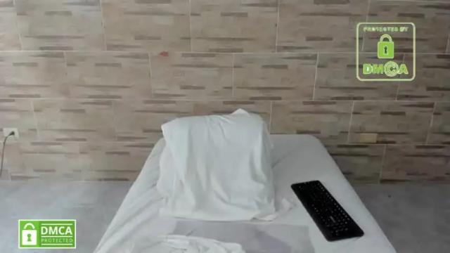 Image 11 of latin_neighbor_ Stream on Chaturbate on 21 months ago