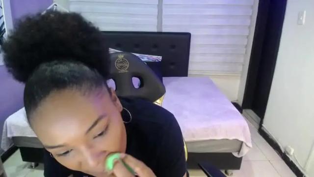 Image 6 of latin_rihanna_ Stream on Chaturbate on 21 months ago