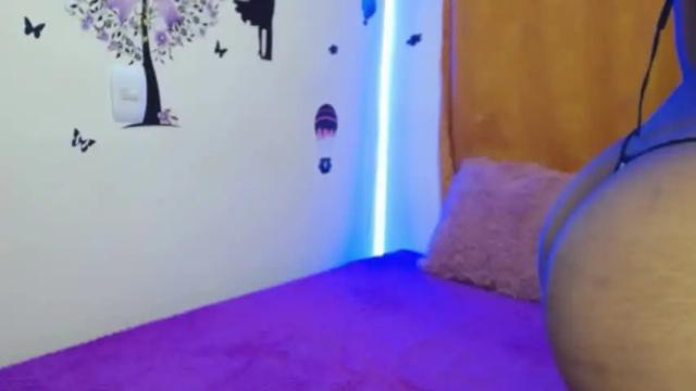 Image 2 of latin_rihanna_ Stream on Chaturbate on 20 months ago