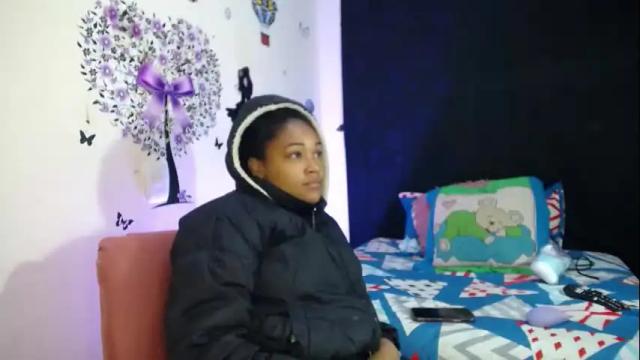 Image 2 of latin_rihanna_j Stream on Chaturbate on 8 days ago