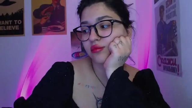 Image 11 of latina_mia Stream on Chaturbate on 14 months ago