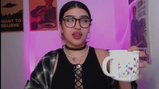 Image 11 of latina_mia Stream on Chaturbate on 14 months ago