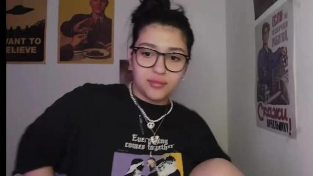 Image 7 of latina_mia Stream on Chaturbate on 13 months ago