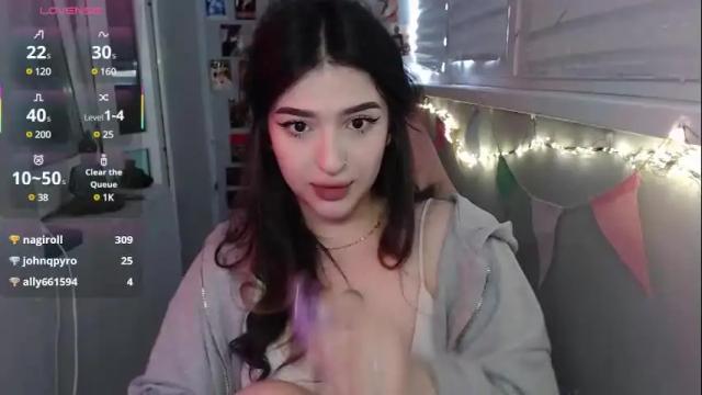 Image 7 of latina_mia Stream on Chaturbate on 1 month ago