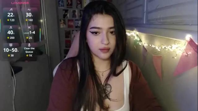 Image 3 of latina_mia Stream on Chaturbate on 15 days ago