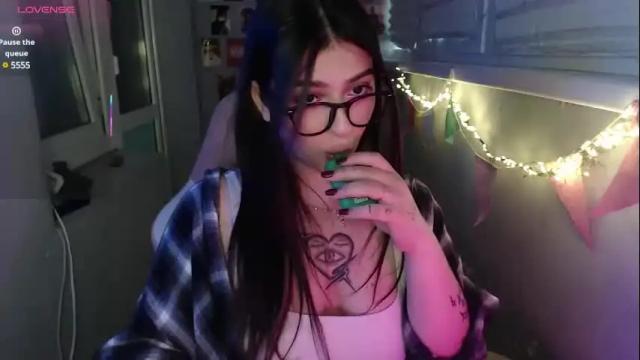 Image 6 of latina_mia Stream on Chaturbate on 4 months ago